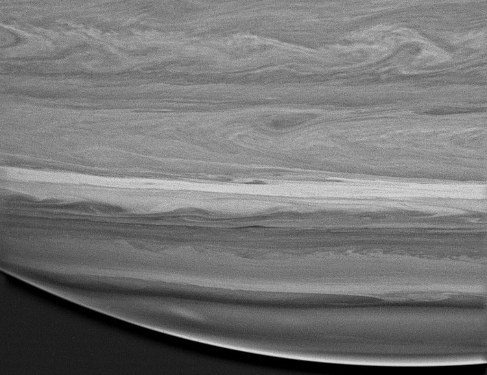 Saturn clouds, waves and vortices